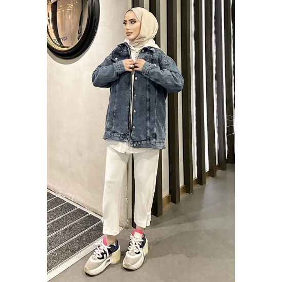Omuz Taş Detay Koyu Mavi Kot Ceket Oversize ( Lisinya ) Omuz Taş Detay Koyu Mavi Kot Ceket Oversize ( Lisinya )