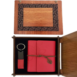Ahşap Kutulu Kırmızı Deri Defter Ve Anahtarlık Set - Lisinya