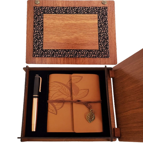 Ahşap Kutulu Taba Renk Deri Defter Ve Kalem Set - Lisinya Ahşap Kutulu Taba Renk Deri Defter Ve Kalem Set - Lisinya