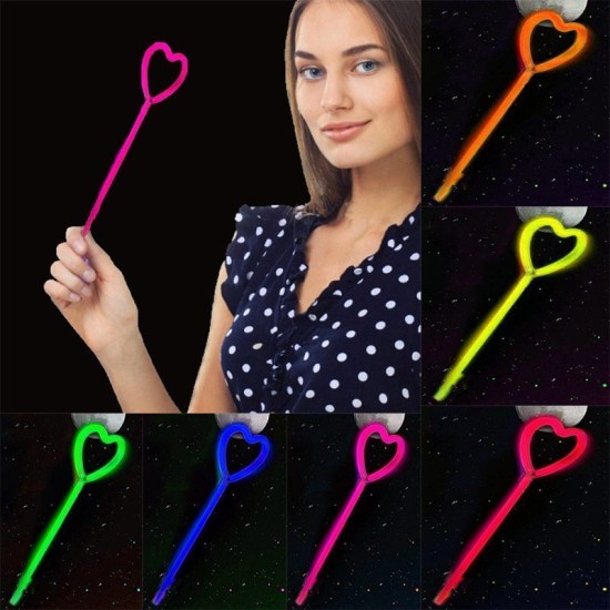 Karanlıkta Yanan Glow Partisi Kalp Şekilli Asa Sopa 6 Renk 6 Adet Karanlıkta Yanan Glow Partisi Kalp Şekilli Asa Sopa 6 Renk 6 Adet