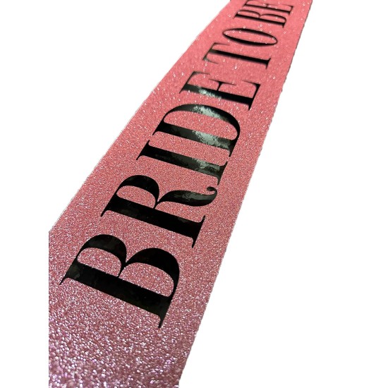 Pembe Üzeri Siyah Büyük Bride To Be Yazılı Simli Işıltılı Kuşak Kemer 10 cm Genişlik Pembe Üzeri Siyah Büyük Bride To Be Yazılı Simli Işıltılı Kuşak Kemer 10 cm Genişlik