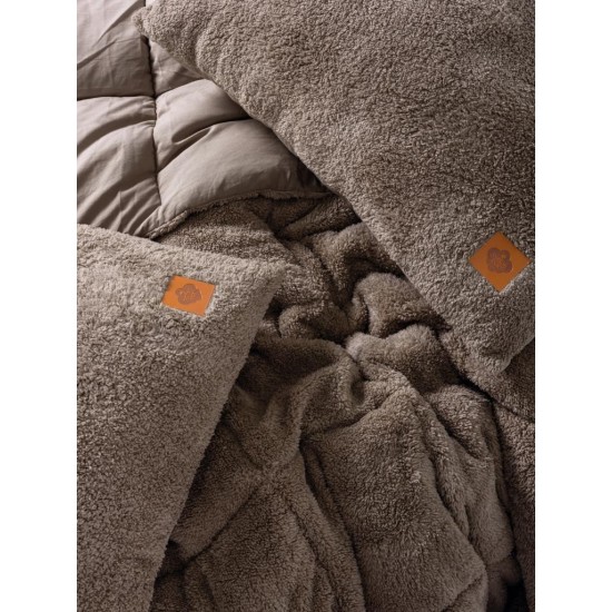 Peluş Çift Kişilik Yorgan Seti Bej Peluş Çift Kişilik Yorgan Seti Bej