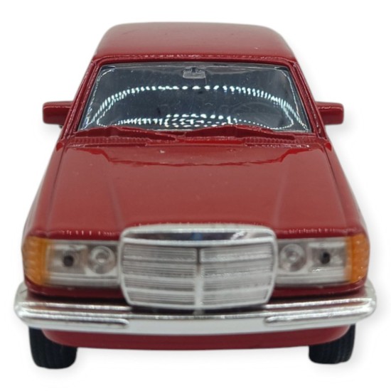 Çek Bırak Araba 1:32 Mercedes Benz W123 - 43686 - KIRMIZI (Lisinya) Çek Bırak Araba 1:32 Mercedes Benz W123 - 43686 - KIRMIZI (Lisinya)