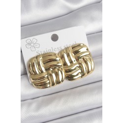 316 Çelik Gold Renk İşlemeli Kare Plaka Model Kadın Küpe - Lisinya