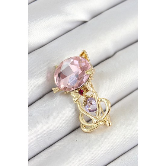 Pembe Zirkon Taşlı Kap Detaylı Kedi Figürlü Gold Renk Kadın Broş - Lisinya Pembe Zirkon Taşlı Kap Detaylı Kedi Figürlü Gold Renk Kadın Broş - Lisinya