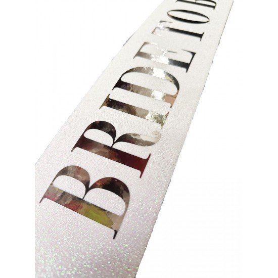 Beyaz Üzeri Gümüş Büyük Bride To Be Yazılı Simli Işıltılı Kuşak Kemer 10 cm Genişlik Beyaz Üzeri Gümüş Büyük Bride To Be Yazılı Simli Işıltılı Kuşak Kemer 10 cm Genişlik