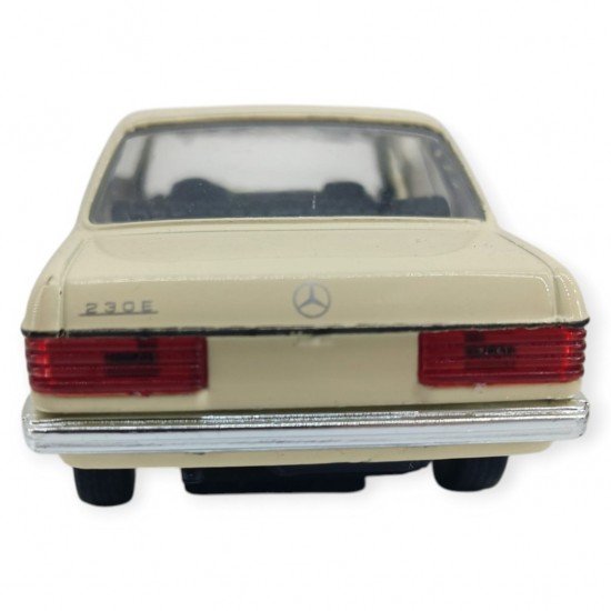 Çek Bırak Araba 1:32 Mercedes Benz W123 - 43686 - BEYAZ (Lisinya)